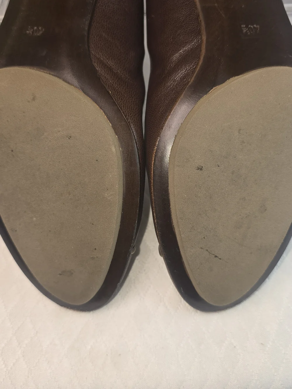 GENTLE SOULS BROWN LEATHER HEELS PUMPS WITH GOLD METALLIC DETAIL WOMENS 40.5